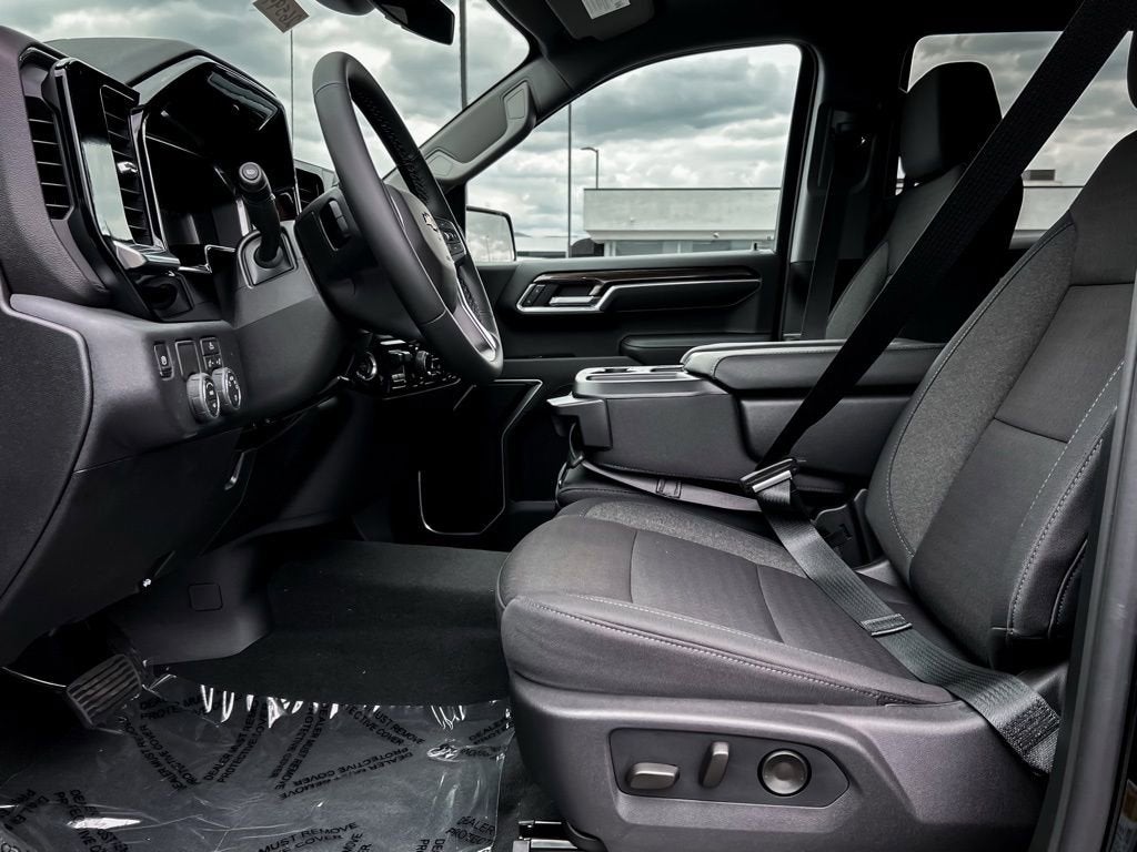 2026 Chevrolet Silverado 1500 LT - Photo 12