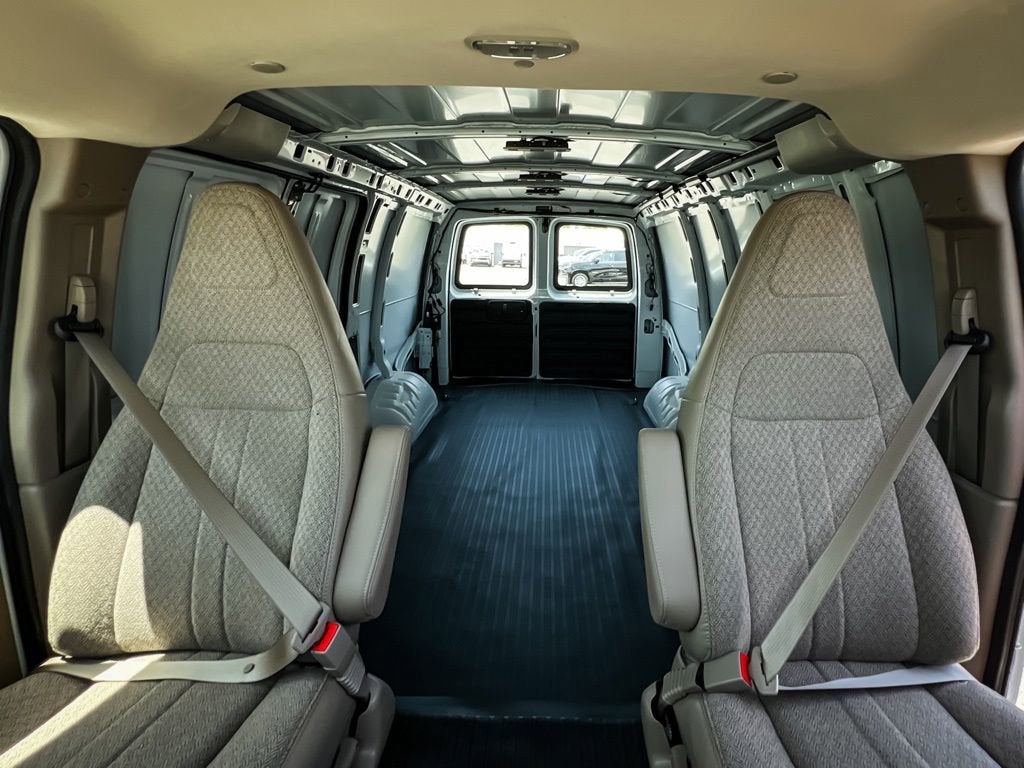 2026 Chevrolet Express Cargo WT