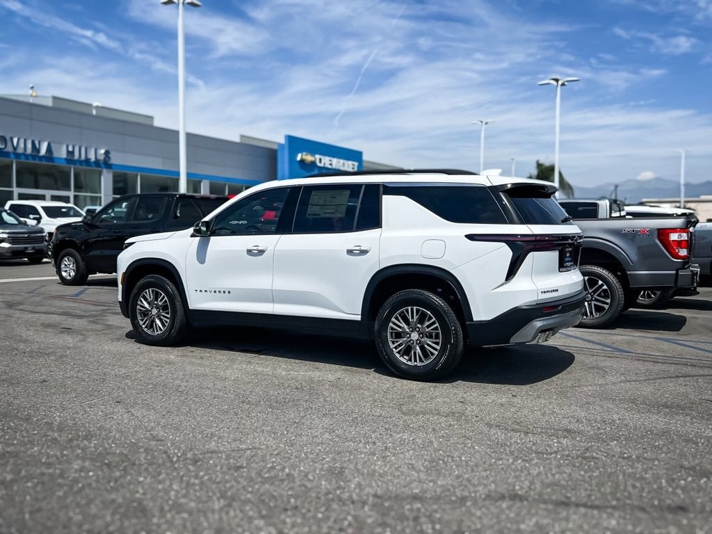 2027 Chevrolet Traverse LT