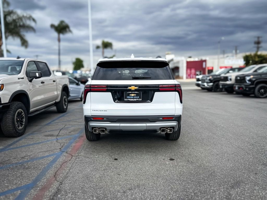 2026 Chevrolet Traverse LT