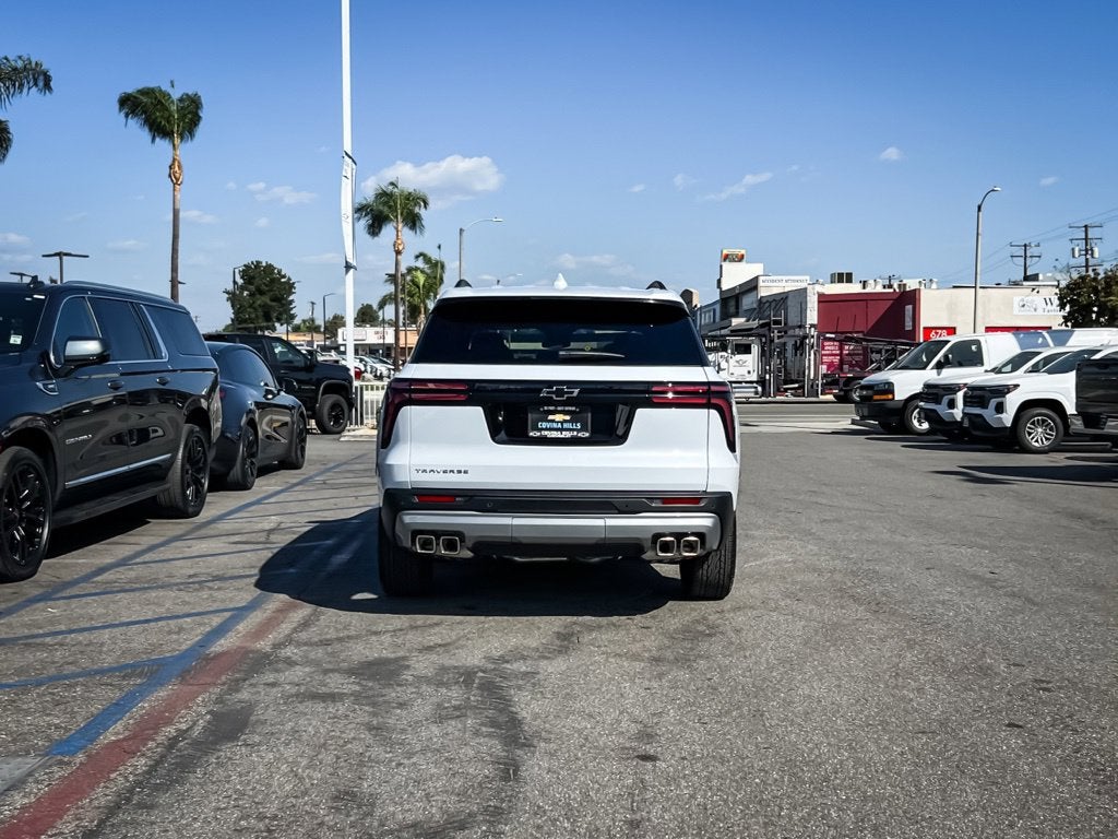 2027 Chevrolet Traverse LT