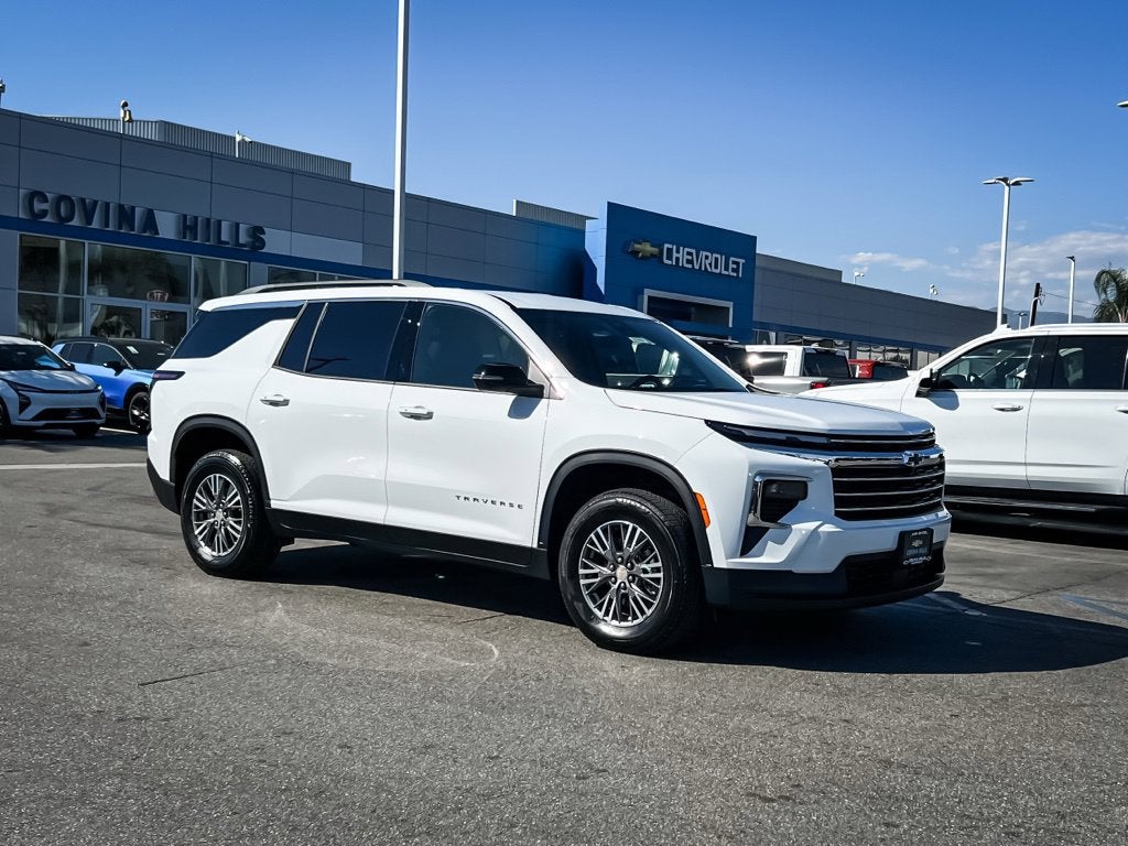 2027 Chevrolet Traverse LT