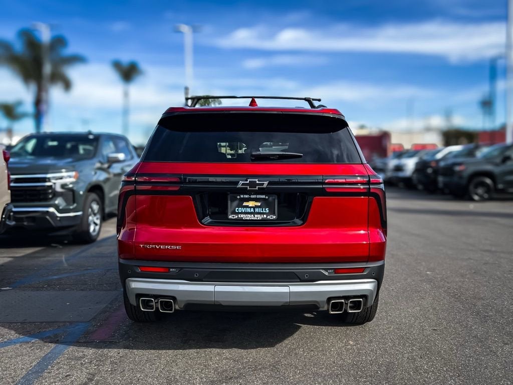 2025 Chevrolet Traverse LT