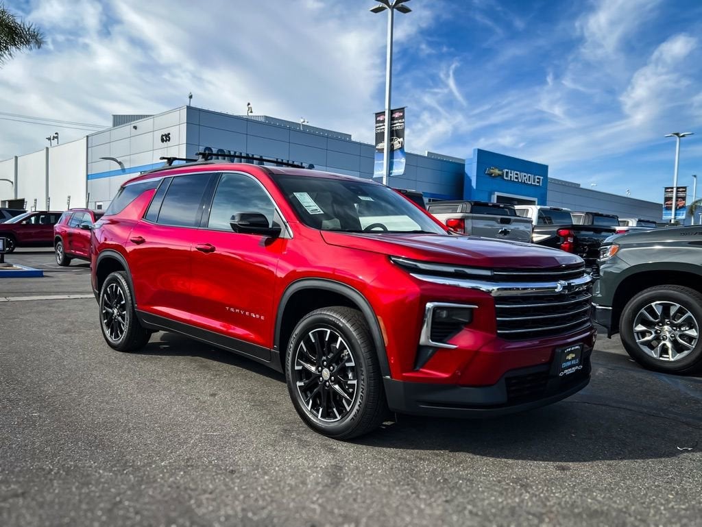 2025 Chevrolet Traverse LT