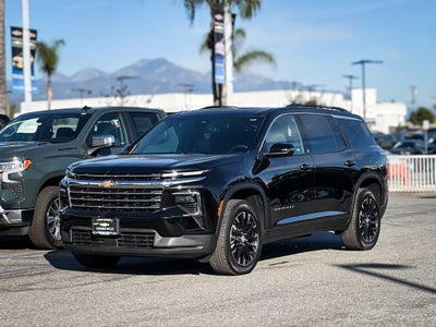 2025 Chevrolet Traverse LT