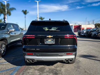 2025 Chevrolet Traverse LT
