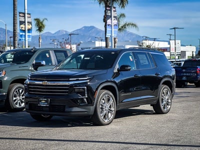 2025 Chevrolet Traverse LT
