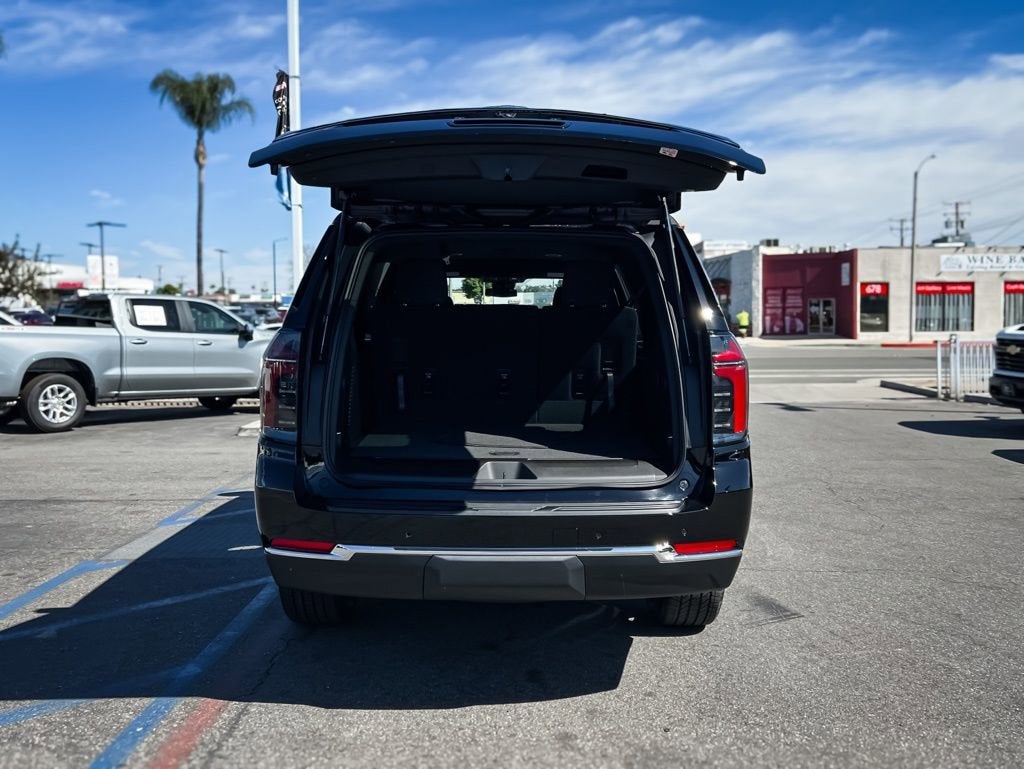 2026 Chevrolet Suburban LS