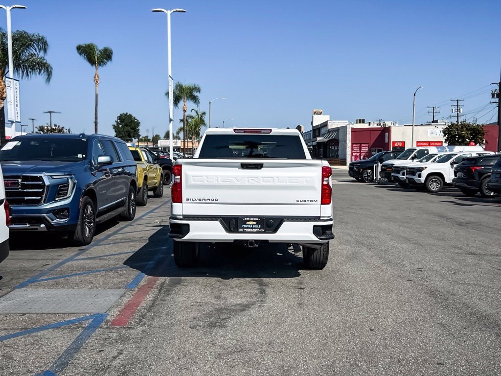 2026 Chevrolet Silverado 1500 Custom