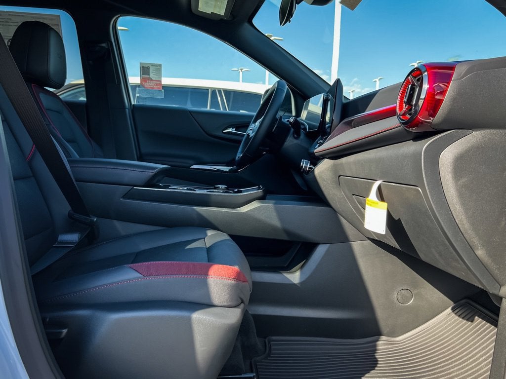 2027 Chevrolet Equinox RS - Photo 24
