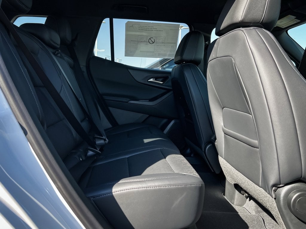 2027 Chevrolet Equinox LT - Photo 22