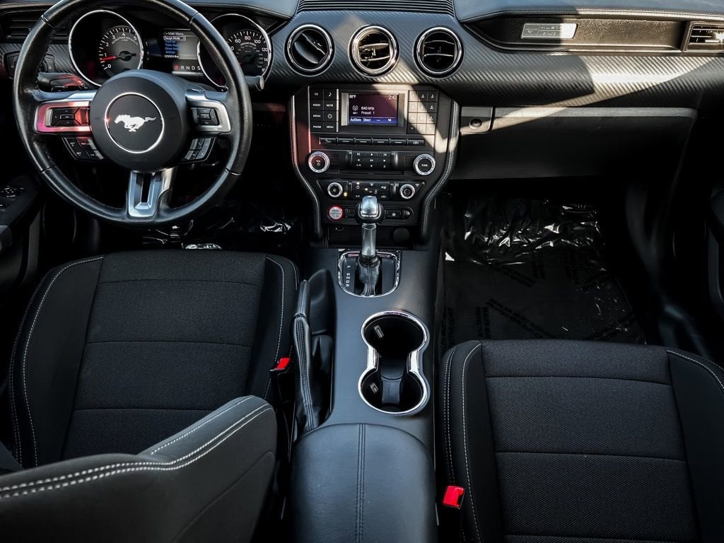 2017 Ford Mustang V6