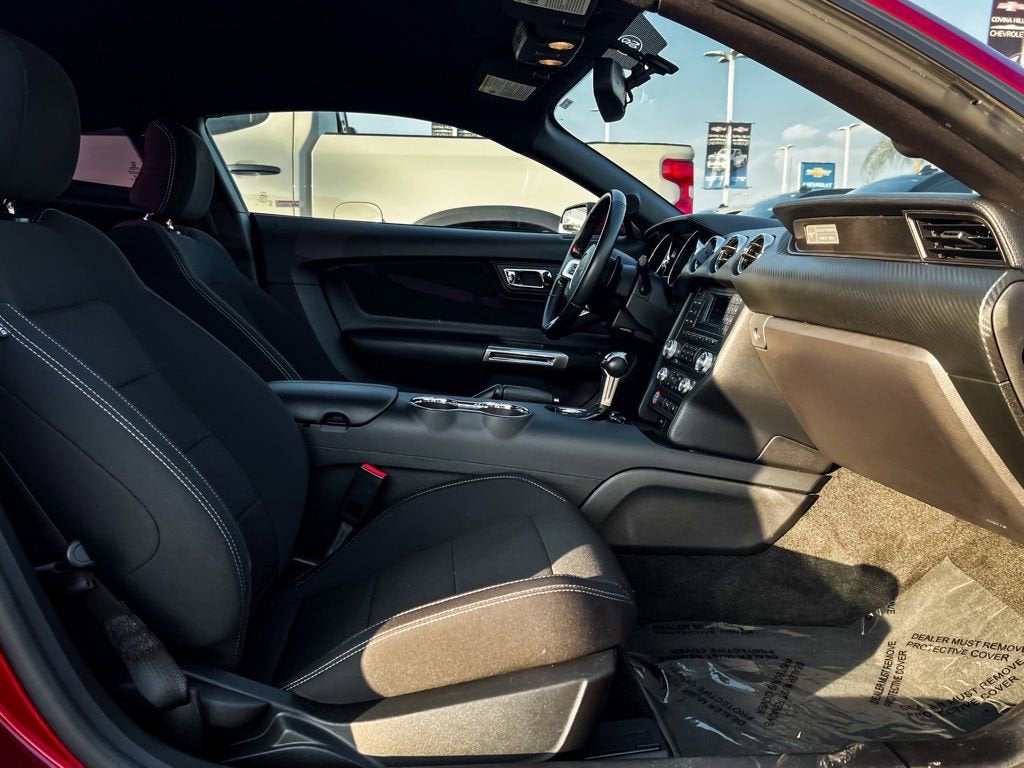 2017 Ford Mustang V6