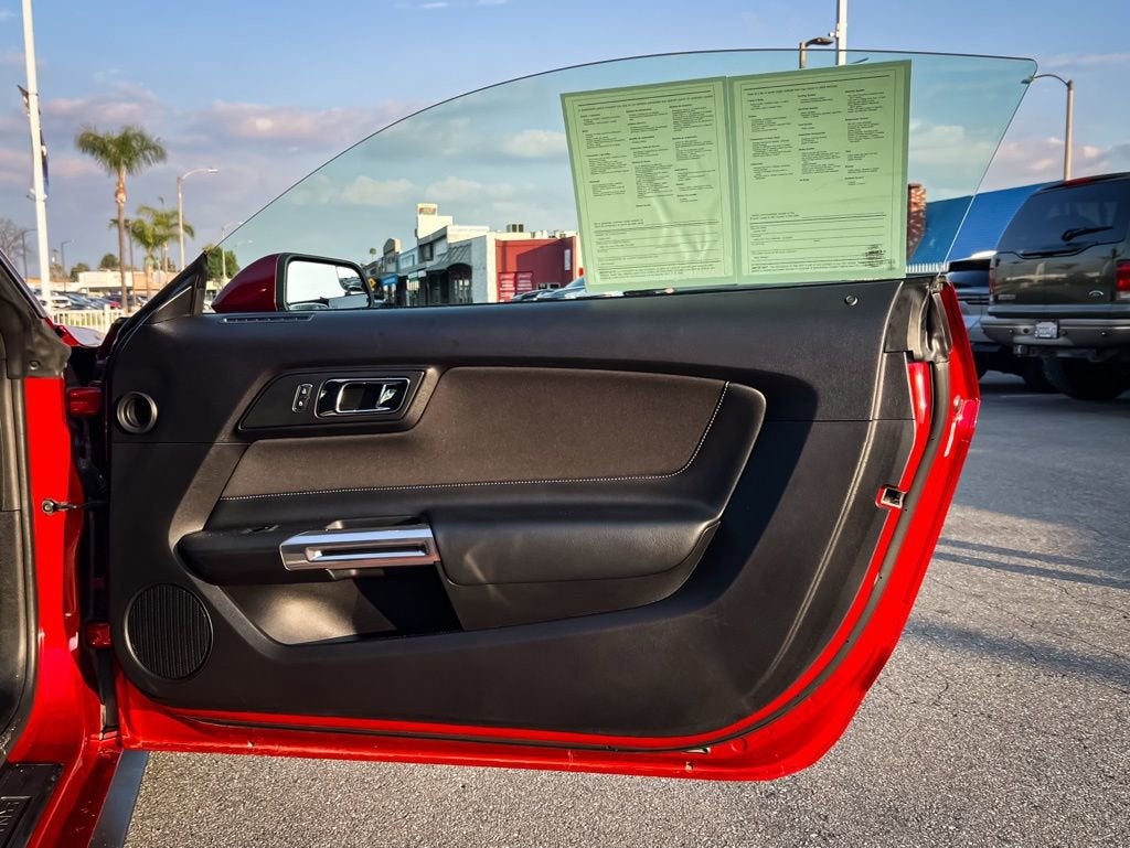 2017 Ford Mustang V6