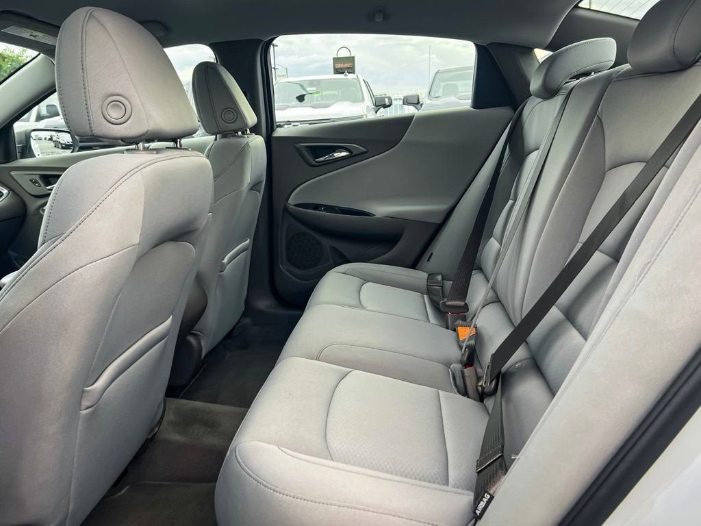 2022 Chevrolet Malibu LS