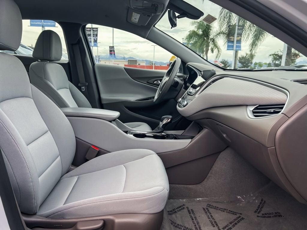 2022 Chevrolet Malibu LS