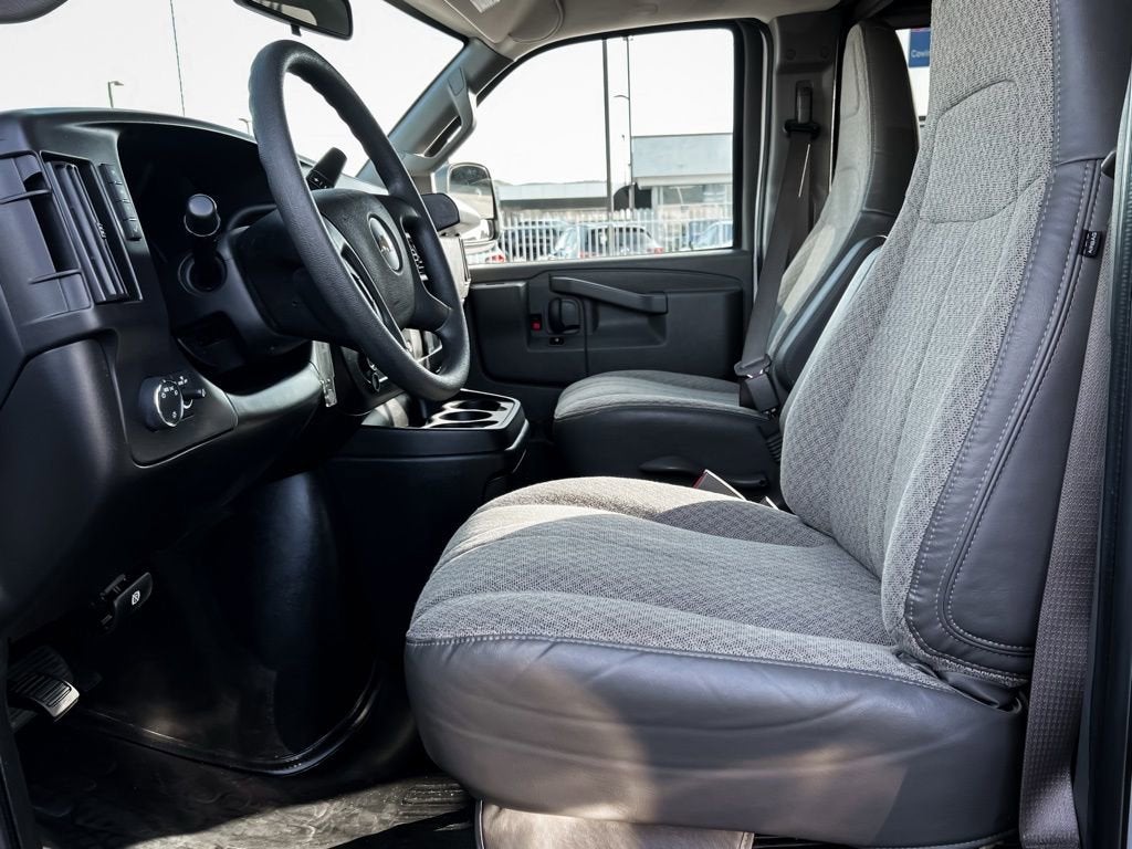 2023 Chevrolet Express Passenger LS