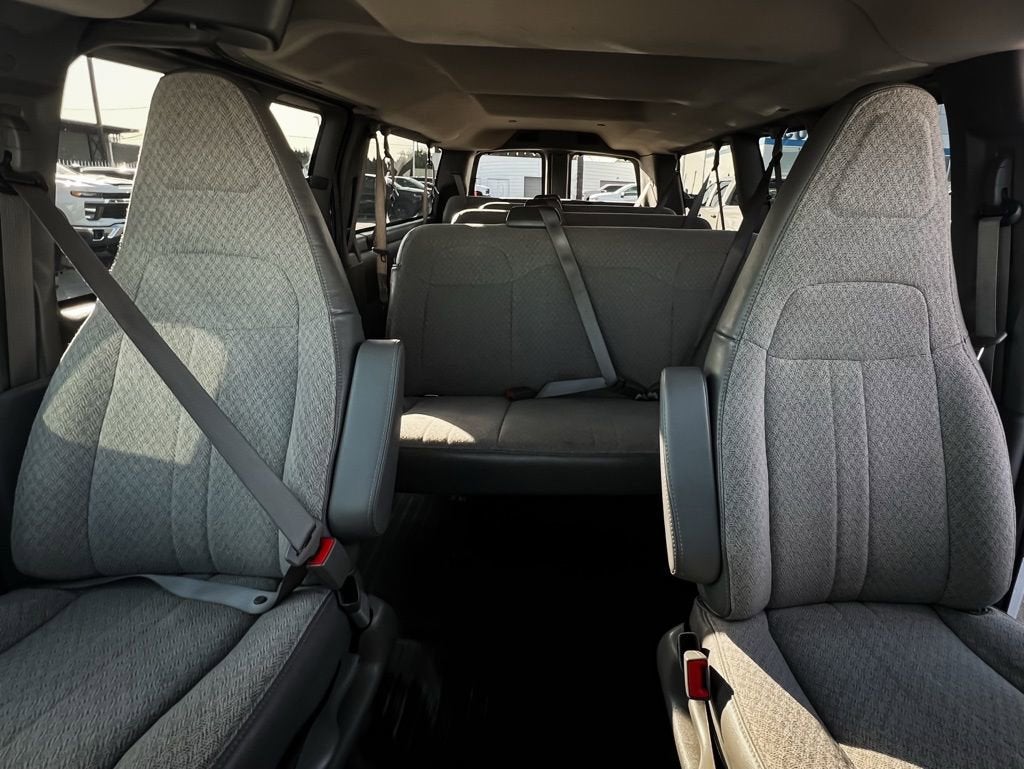 2023 Chevrolet Express Passenger LS