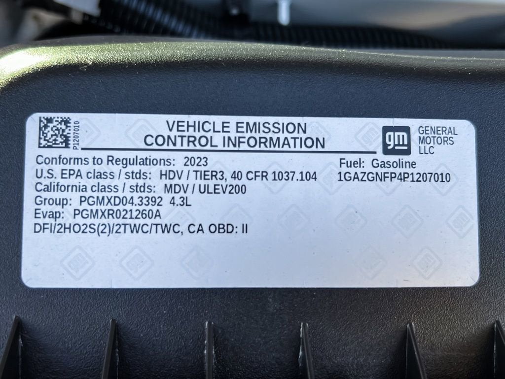 2023 Chevrolet Express Passenger LS