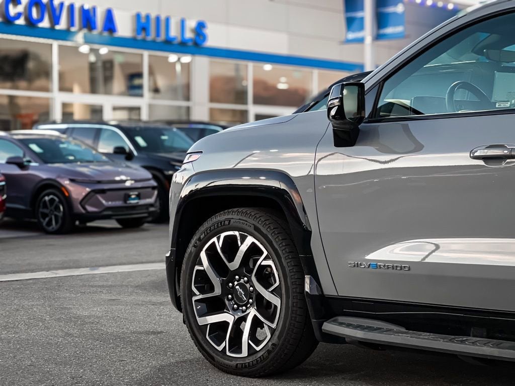 2025 Chevrolet Silverado EV Max Range RST