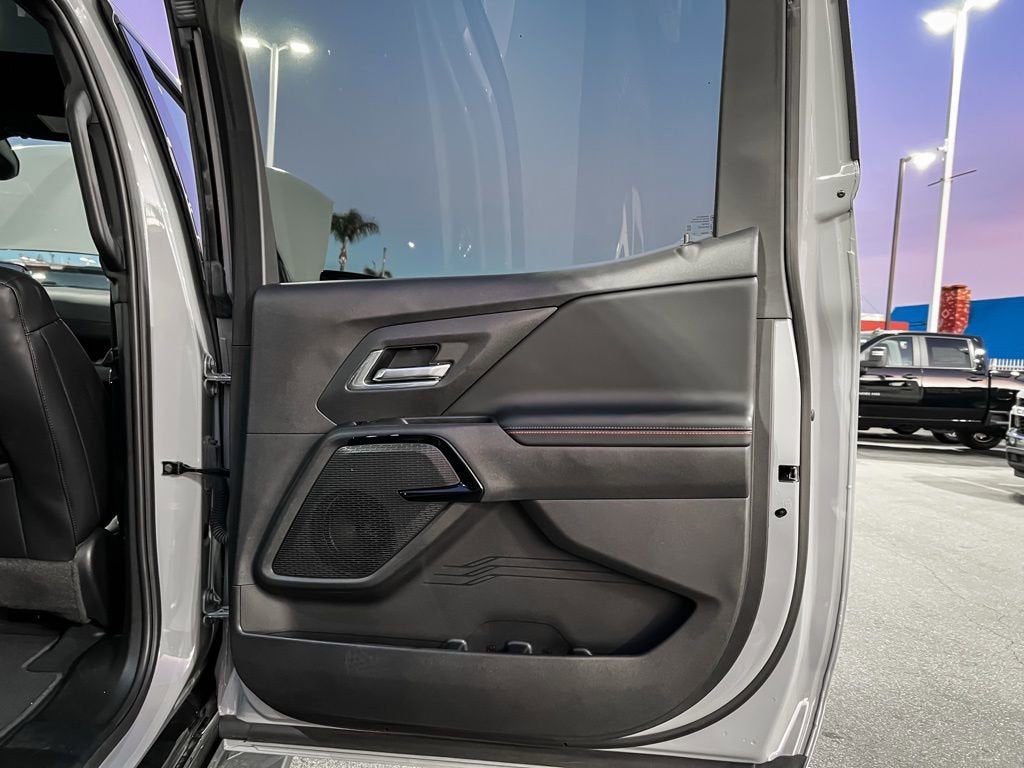 2025 Chevrolet Silverado EV Max Range RST