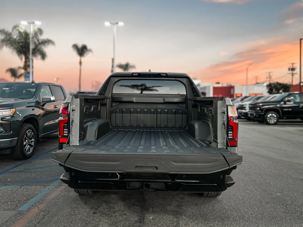 2025 Chevrolet Silverado EV Max Range RST
