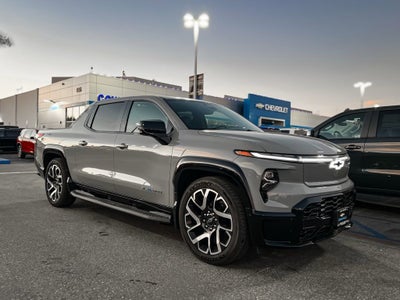 2025 Chevrolet Silverado EV Max Range RST