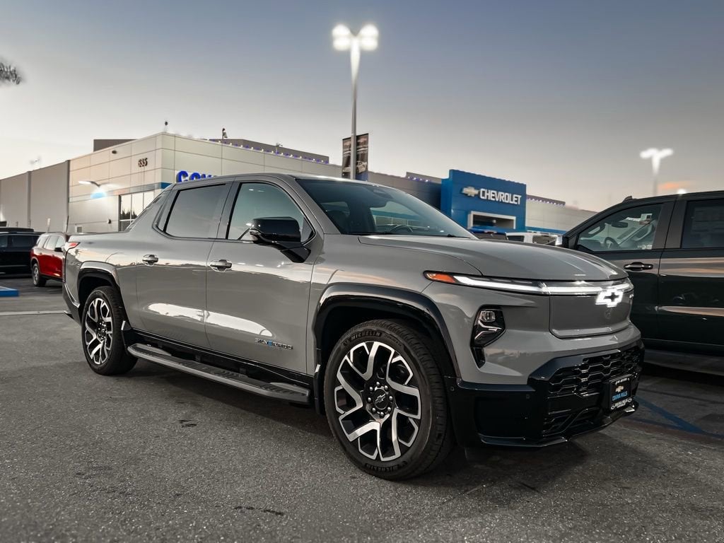 2025 Chevrolet Silverado EV Max Range RST