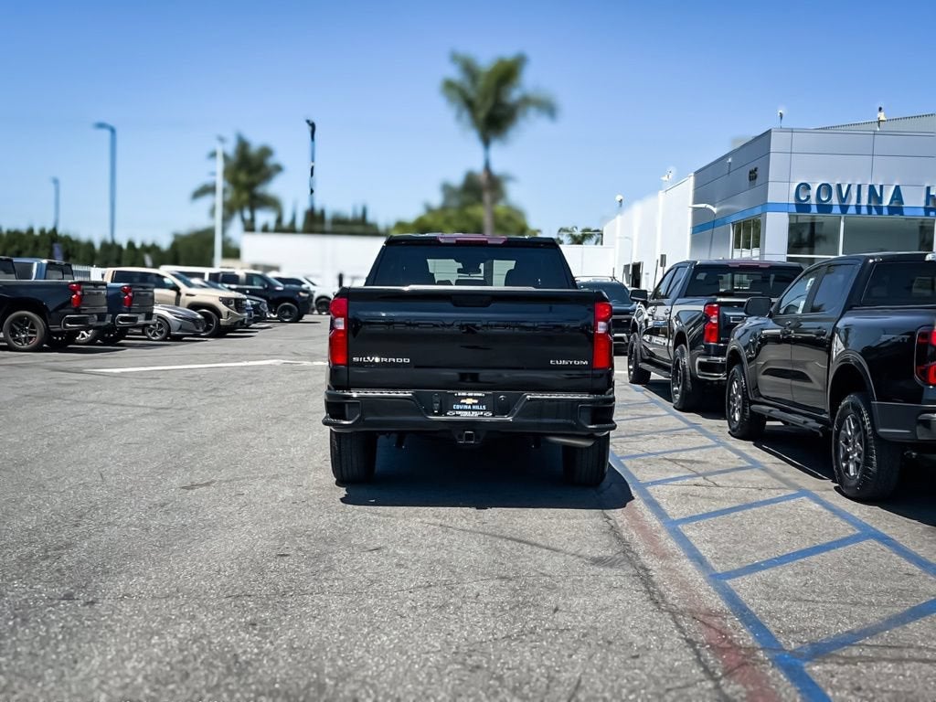2024 Chevrolet Silverado 1500 Custom