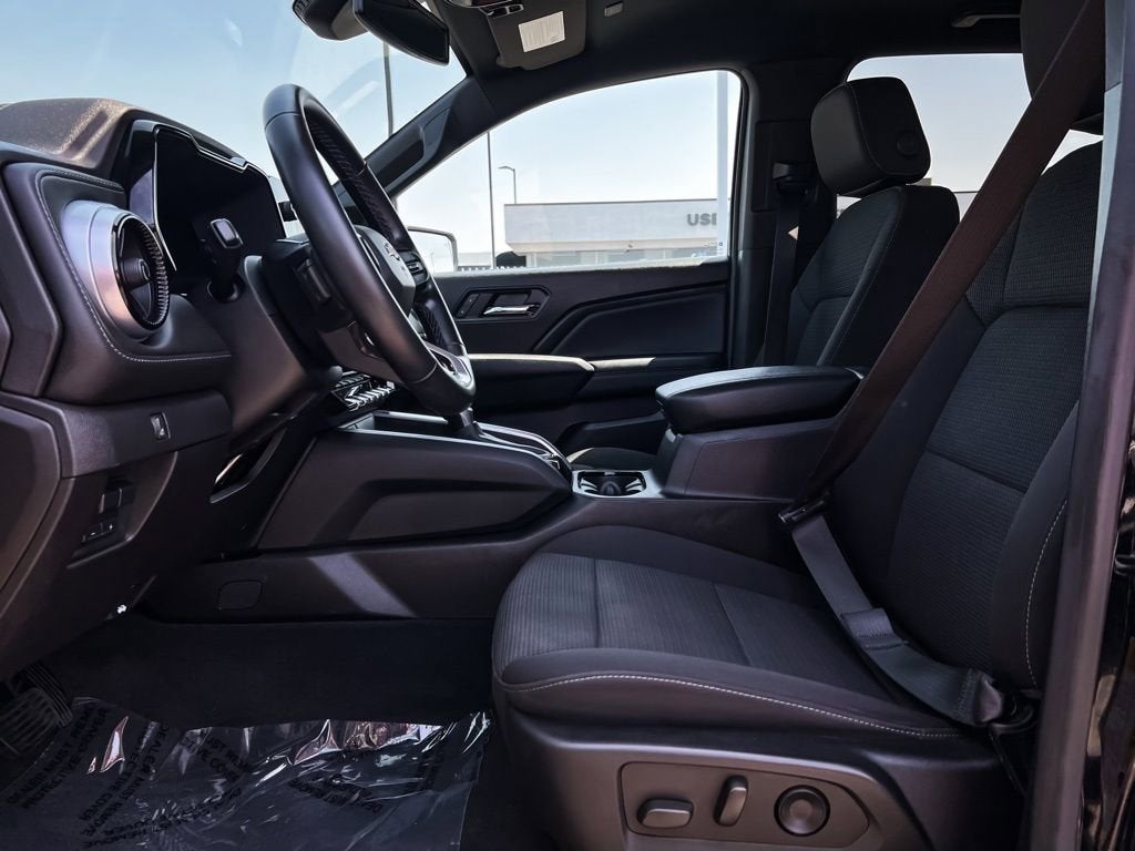 2024 Chevrolet Colorado 2WD LT