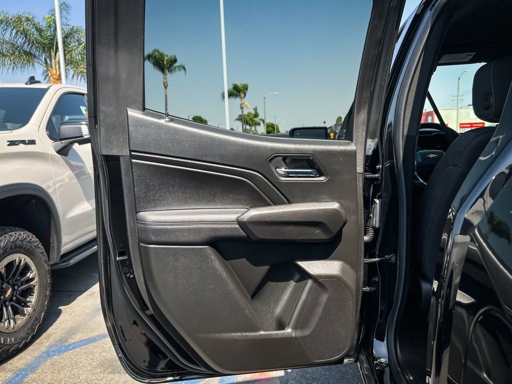 2024 Chevrolet Colorado 2WD LT