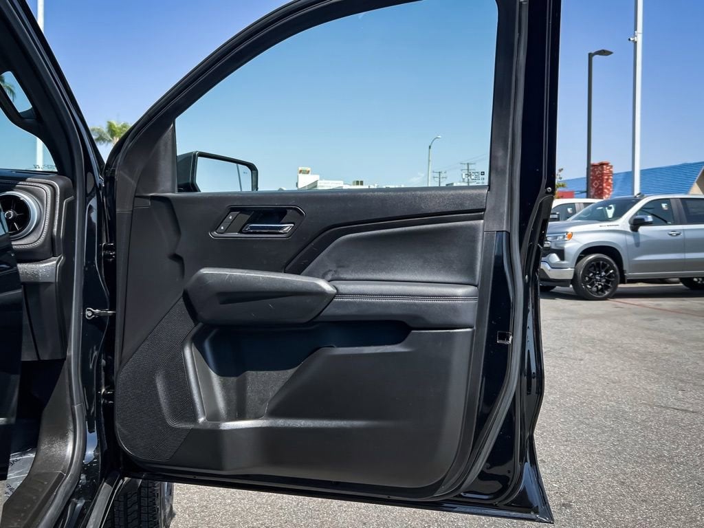2024 Chevrolet Colorado 2WD LT