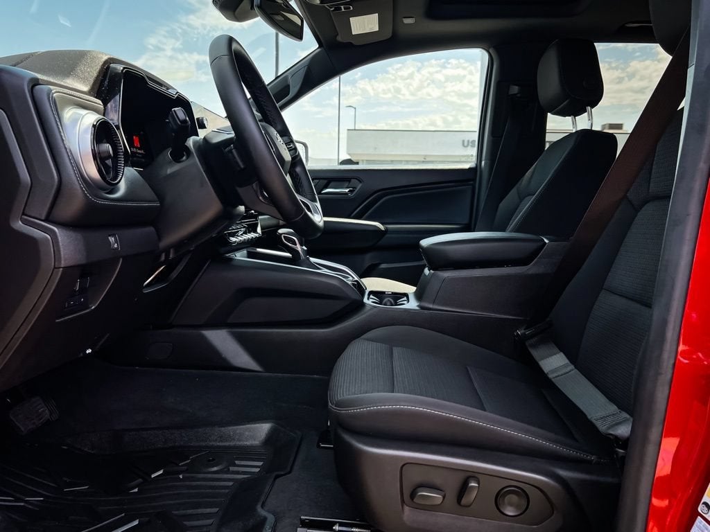2024 Chevrolet Colorado 4WD LT
