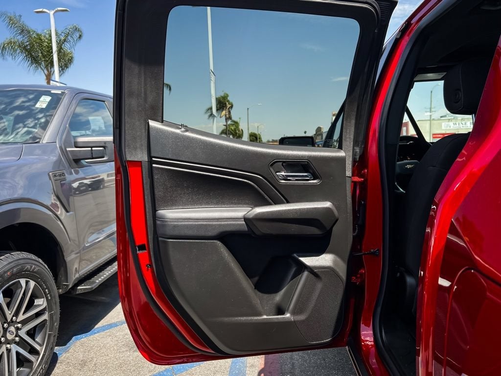 2024 Chevrolet Colorado 4WD LT