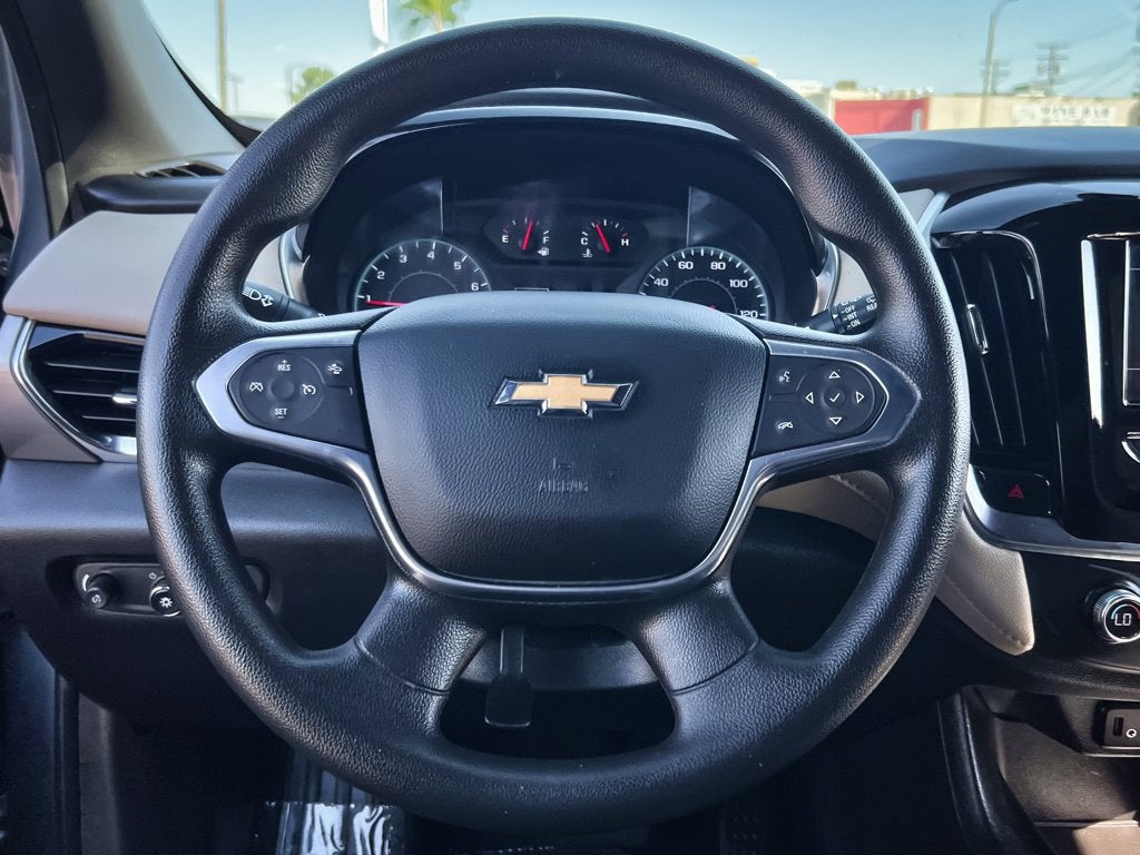 2023 Chevrolet Traverse LS