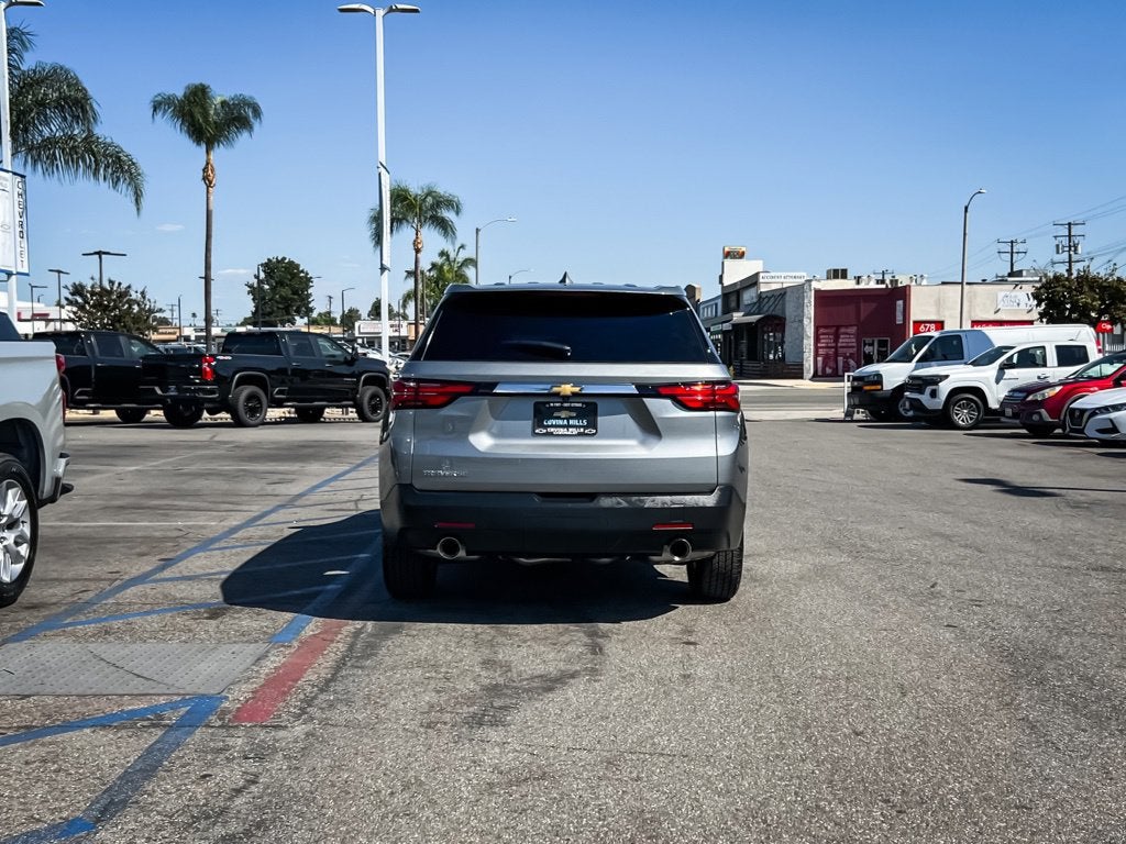 2023 Chevrolet Traverse LS