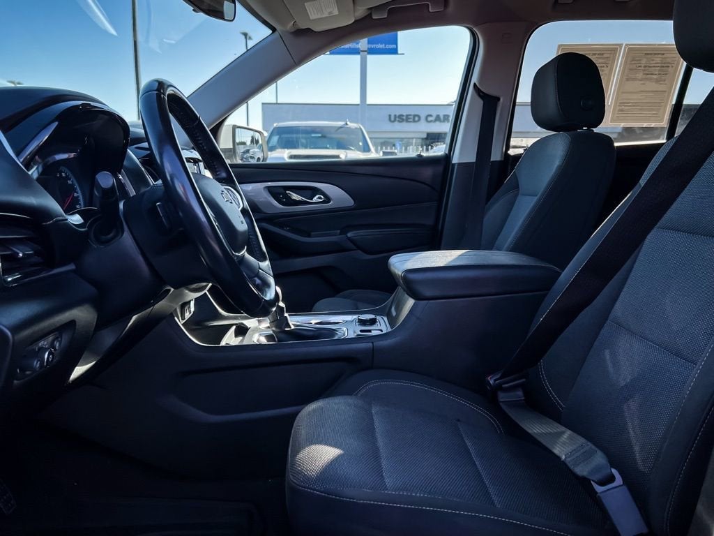 2021 Chevrolet Traverse LT Cloth