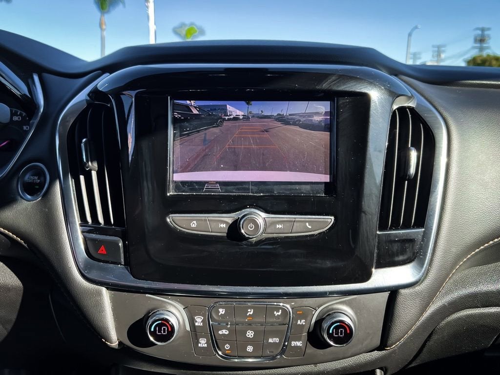 2021 Chevrolet Traverse LT Cloth