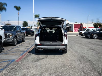 2025 Chevrolet Traverse FWD LT