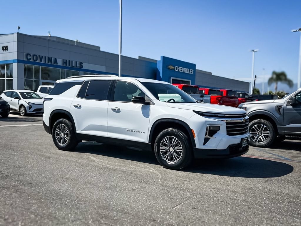 2025 Chevrolet Traverse FWD LT