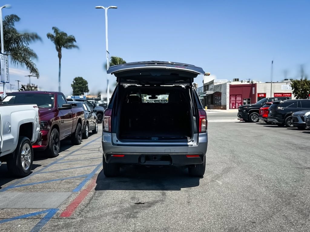 2021 Chevrolet Suburban RST