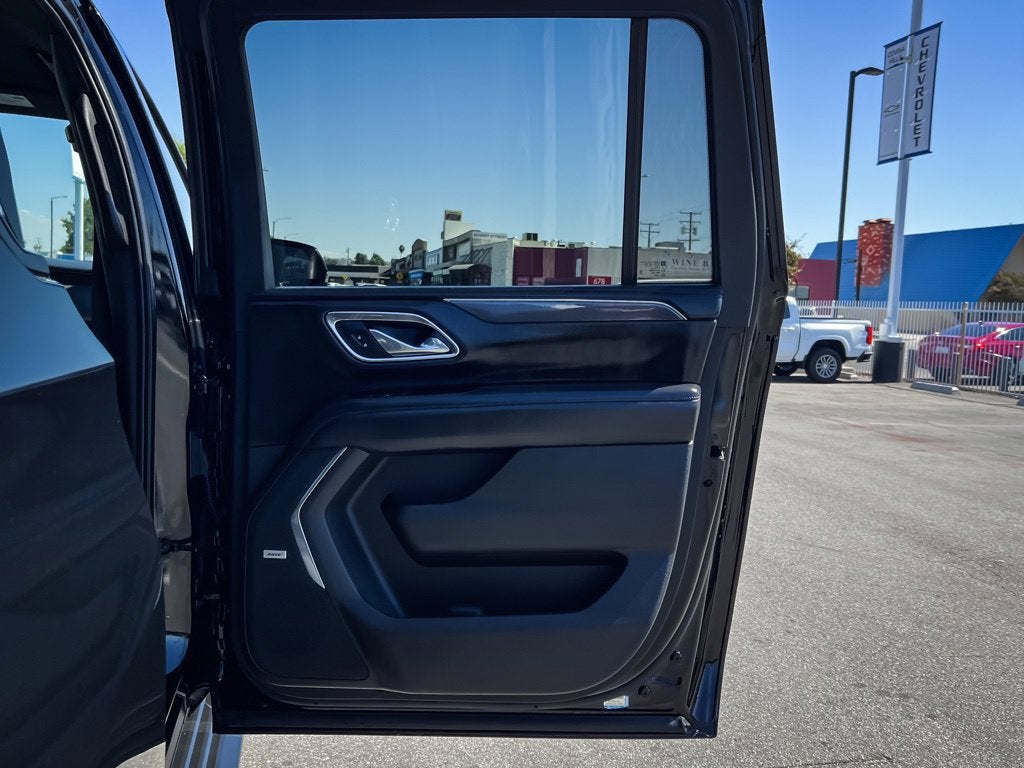 2021 Chevrolet Suburban RST