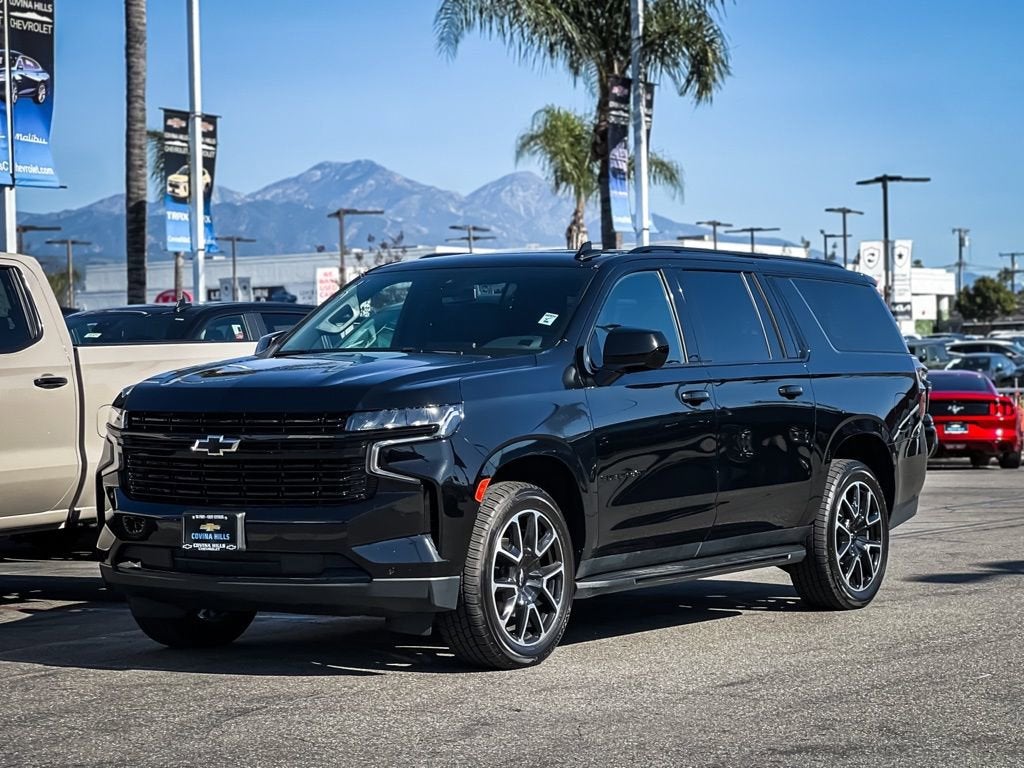 2024 Chevrolet Suburban RST