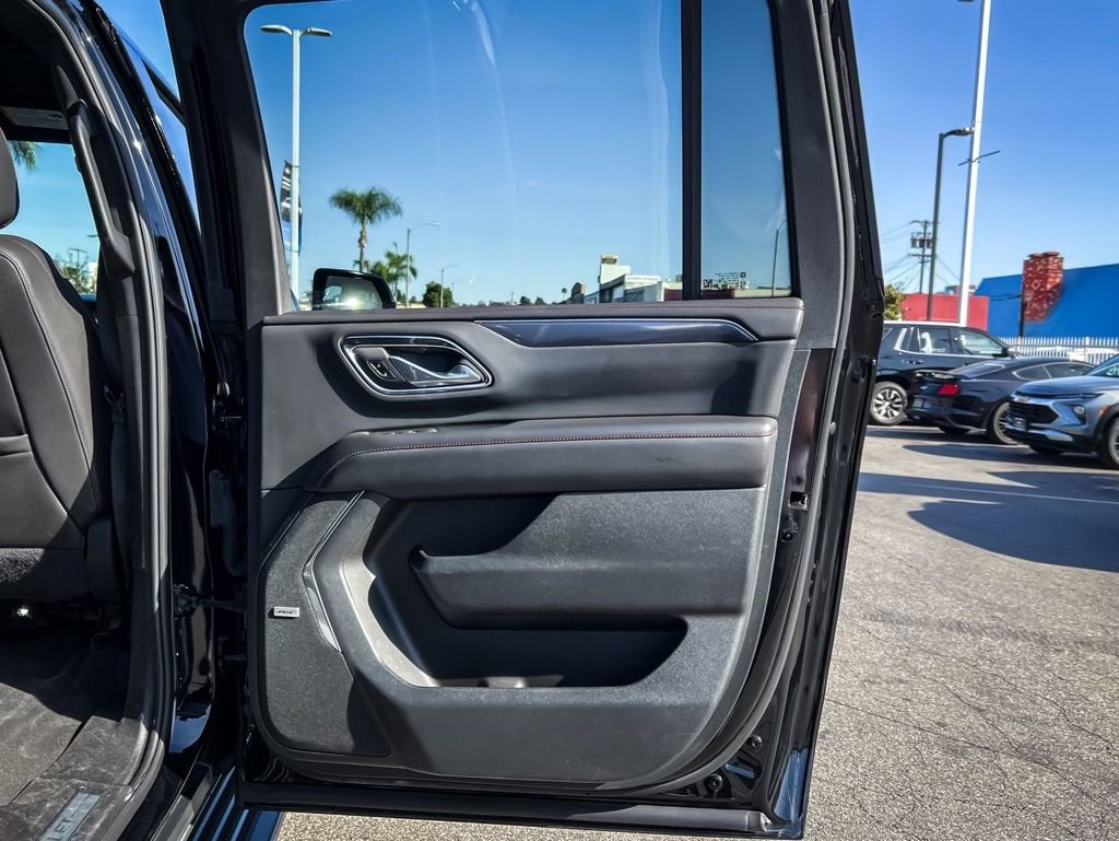 2024 Chevrolet Suburban RST