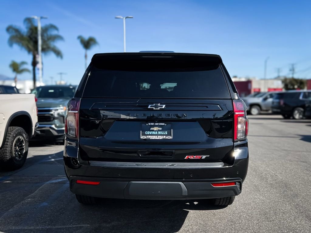 2024 Chevrolet Suburban RST