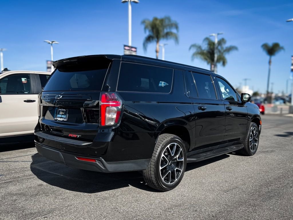 2024 Chevrolet Suburban RST