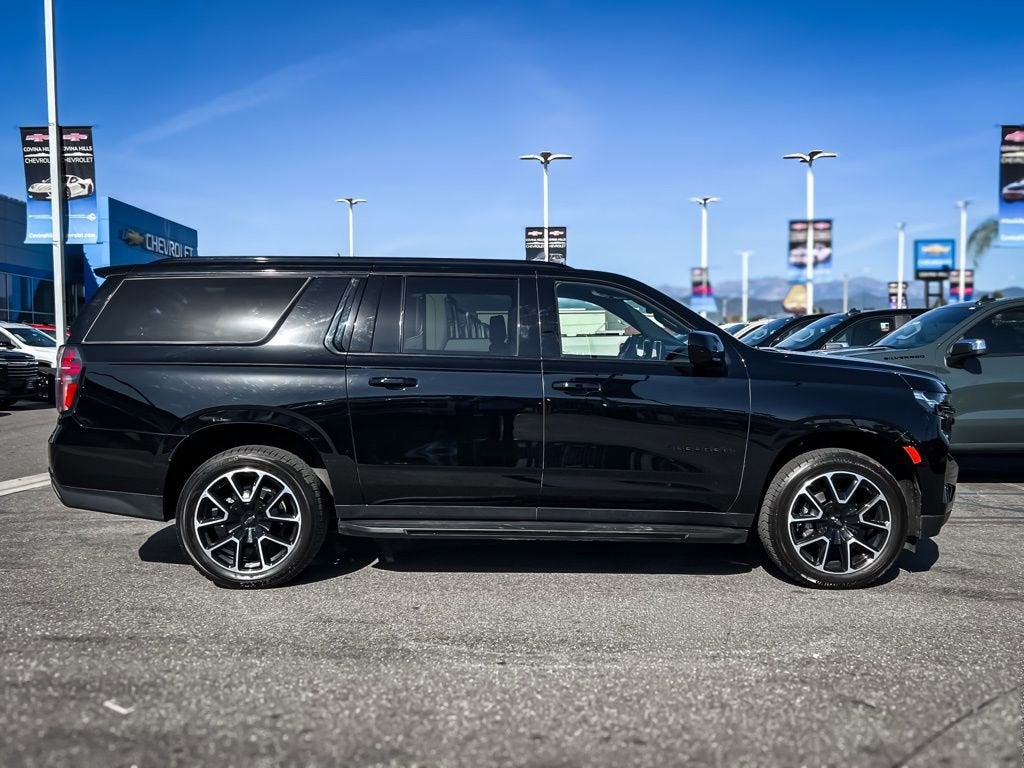 2024 Chevrolet Suburban RST