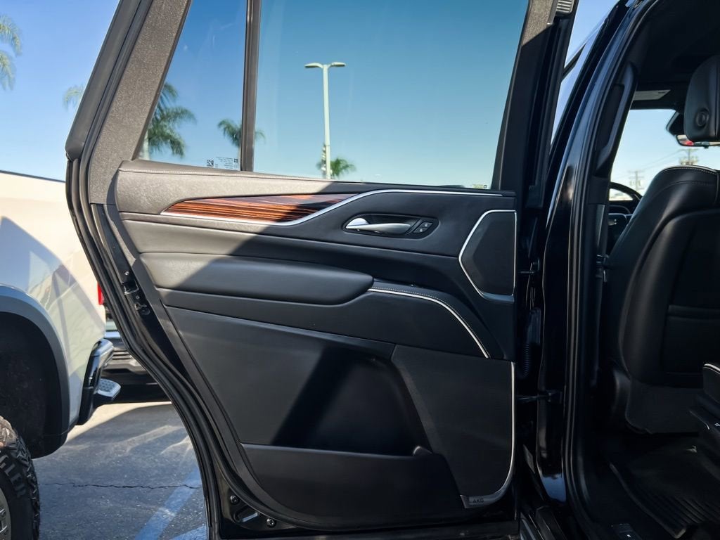 2023 Cadillac Escalade 4WD Premium Luxury