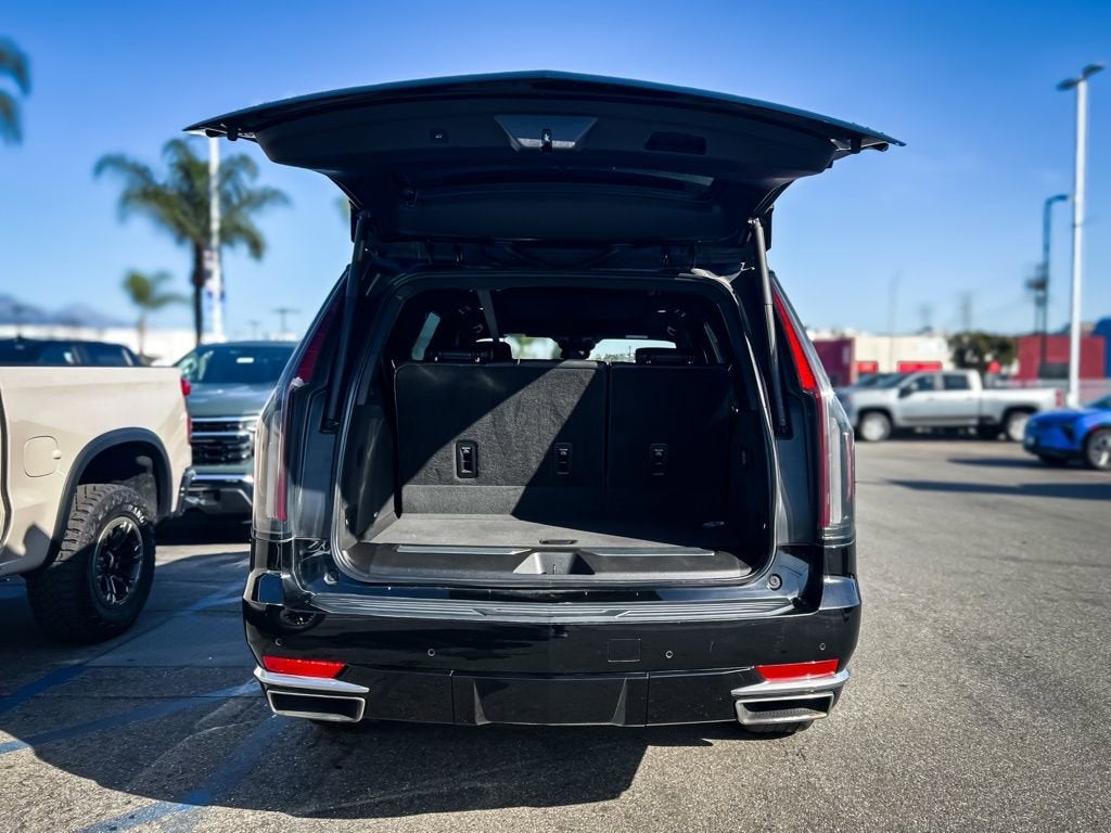 2023 Cadillac Escalade 4WD Premium Luxury