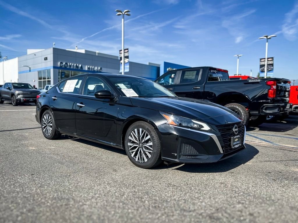 2023 Nissan Altima 2.5 SV